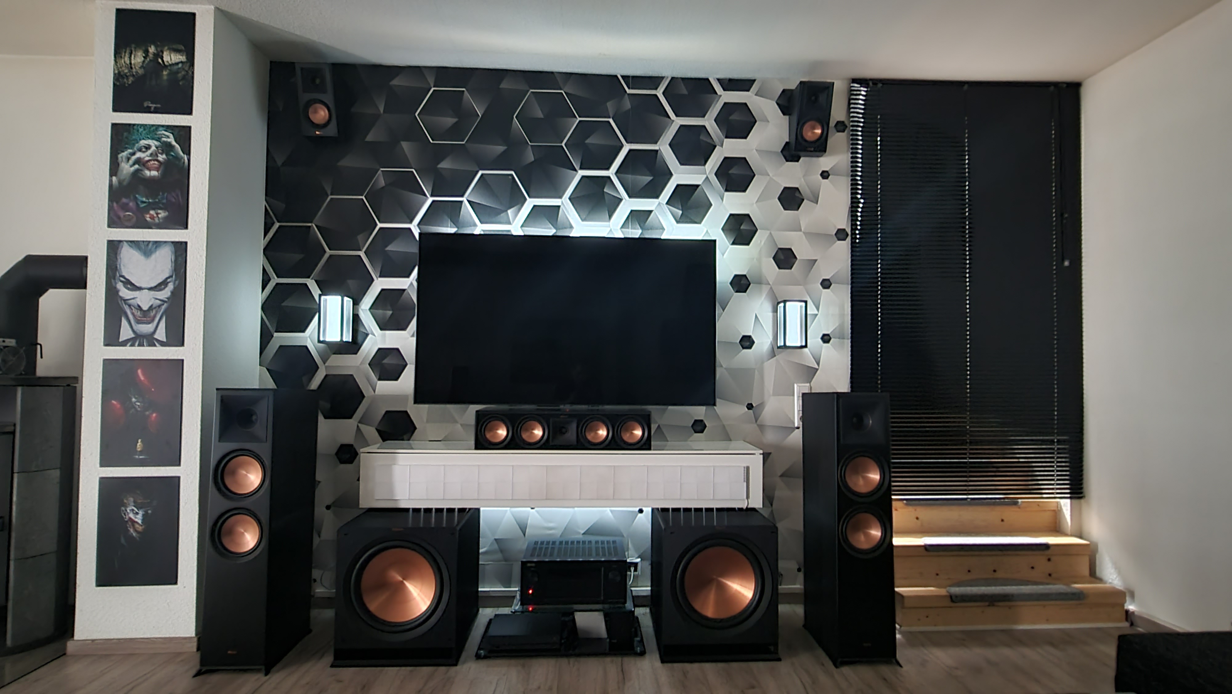 Stephan Kruif Klipsch home theater with dual subwoofers front facing