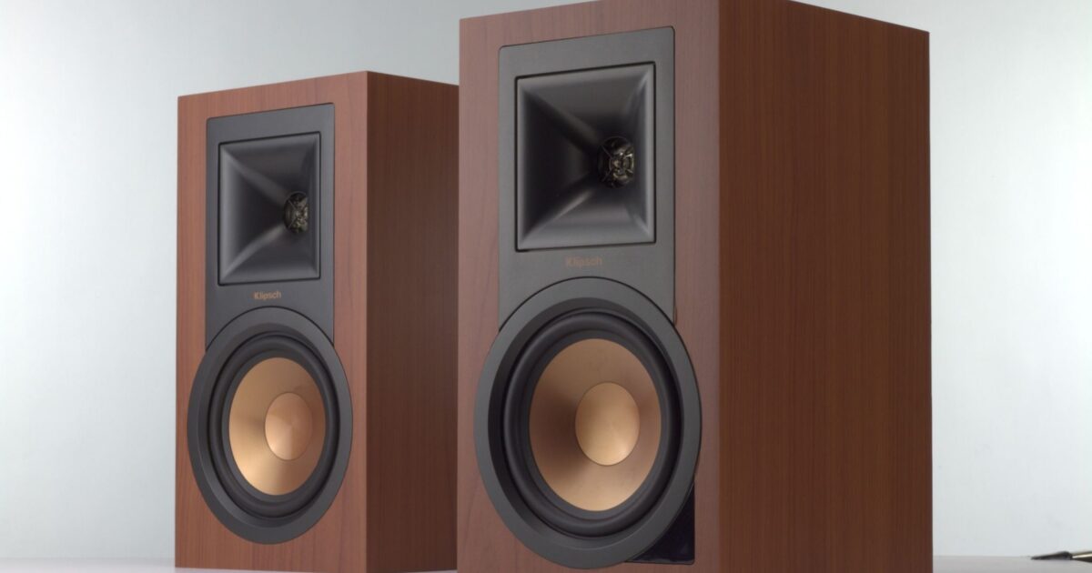 R15PM Cherry Powered Speakers Klipsch® Certified Factory… Klipsch